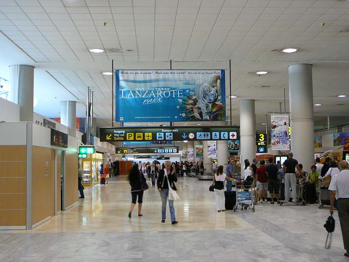 Flughafen Lanzarote Ankunft Und Abflug Terminal reisen-travel.com