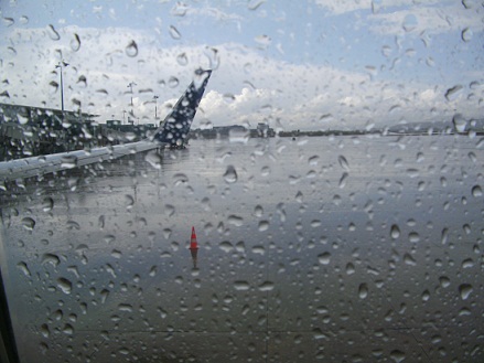 Urlaub Fliegen Flugzeug beste sicherste Sitzplatz Fenster