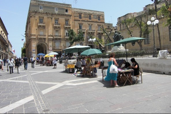 Foto: Urlaub in Mellieha der Markt Platz 